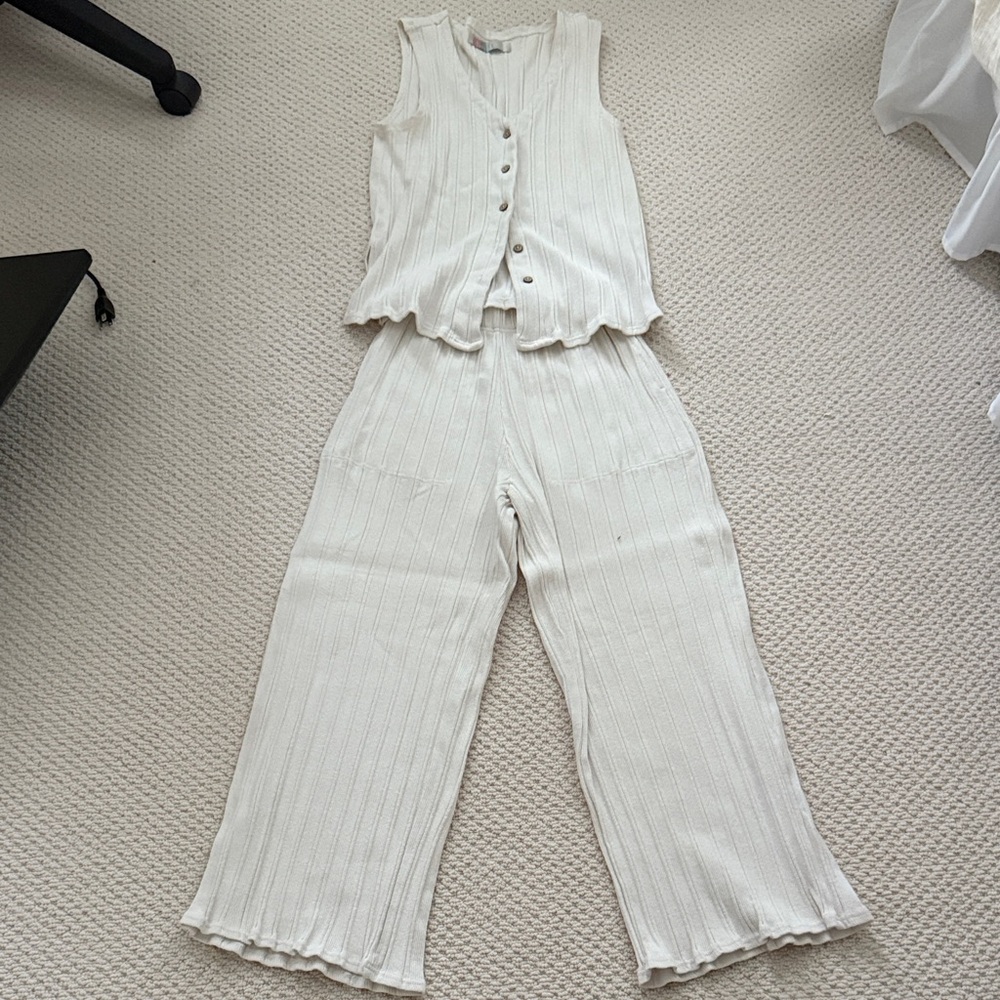 Stylish Cream Sleeveless Jumpsuit